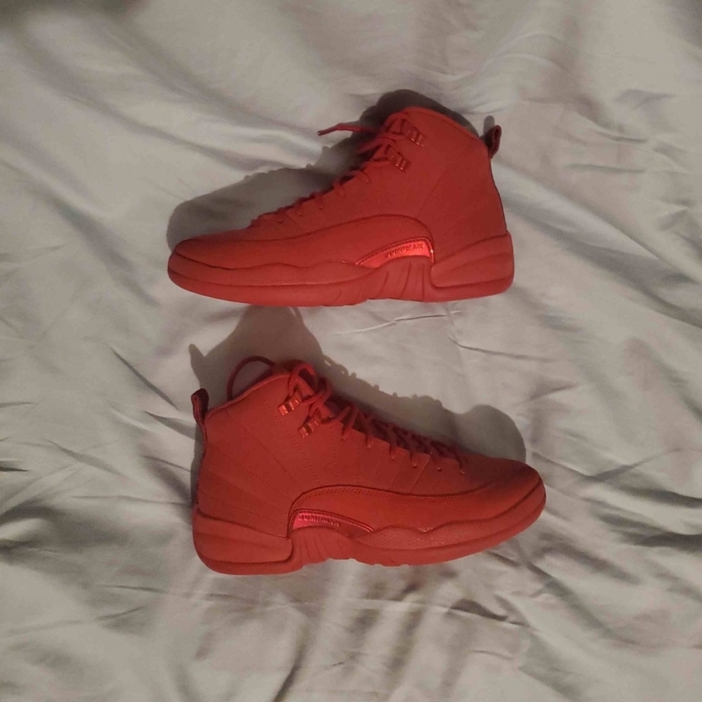 Youth Air Jordan 12 Retro GS Gym Red Size 7Y - Picture 2 of 7